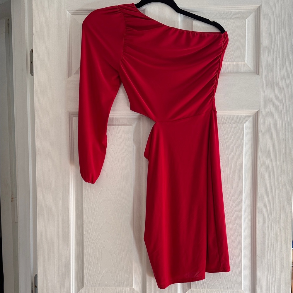 Chic One-Shoulder Red Dress
